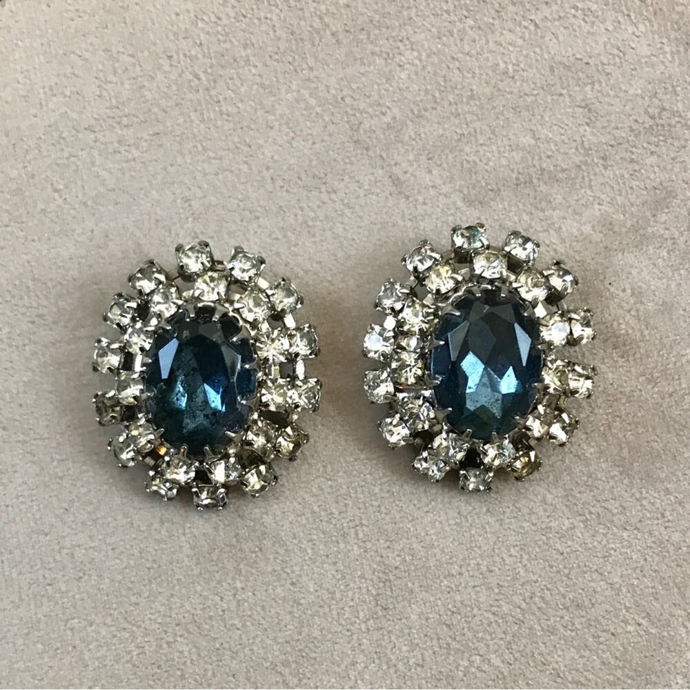 Vintage Earrings Rhinestone & Glass Teal Blue & White CLIP-ON Silver Tone
